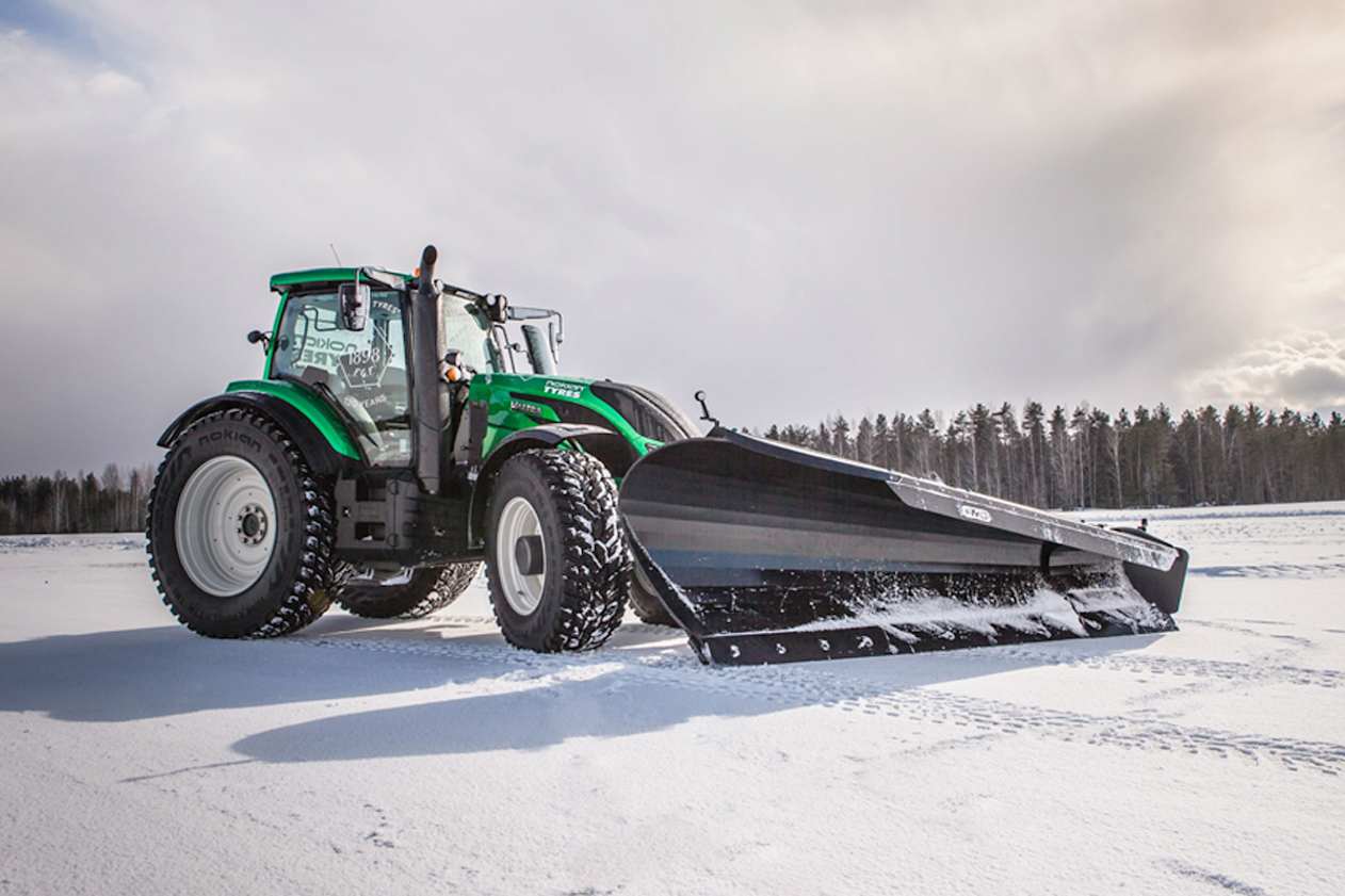 The Valtra T254 Versa: winner of Tractor of the Year 2018.